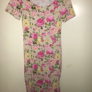 Cute & Simple perfect Springtime Floral Dress